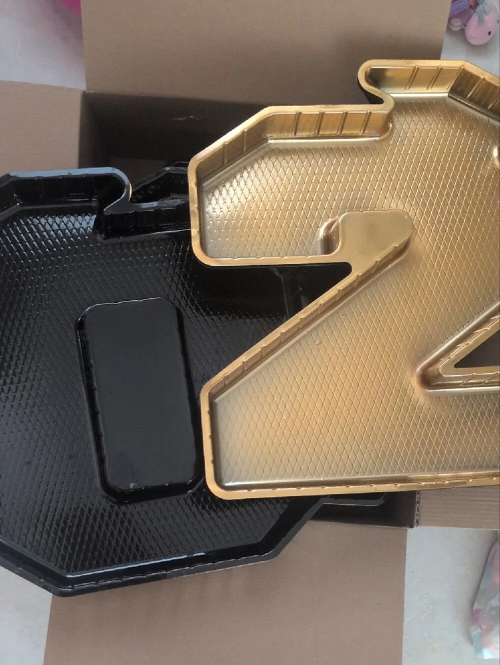 2026 Number-Shaped Party Serving Trays - Gold And Black